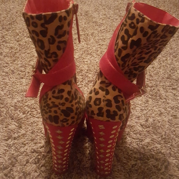 Chunky heel booties - Picture 3 of 4